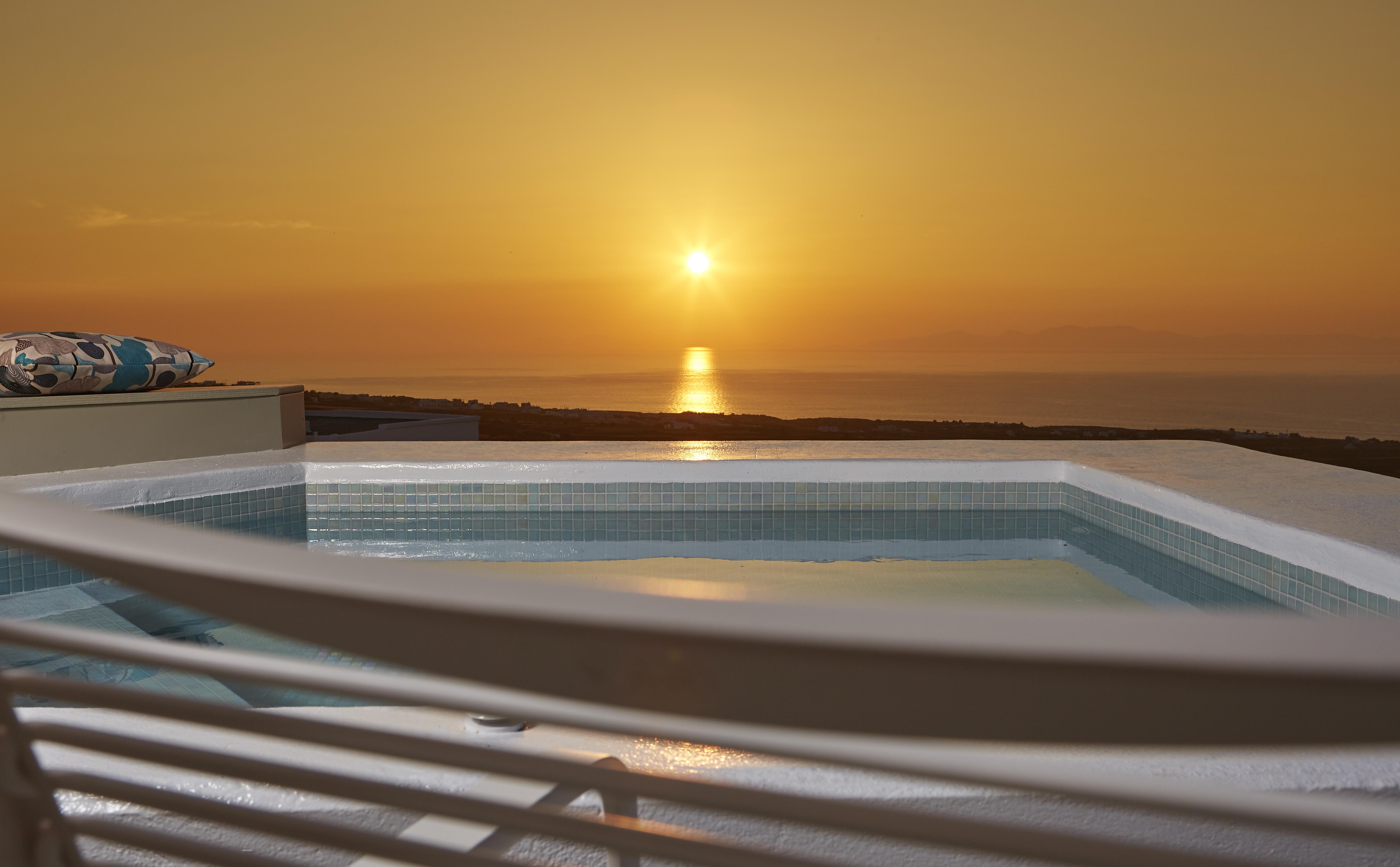 Aperanto Suites Oia  Exterior photo