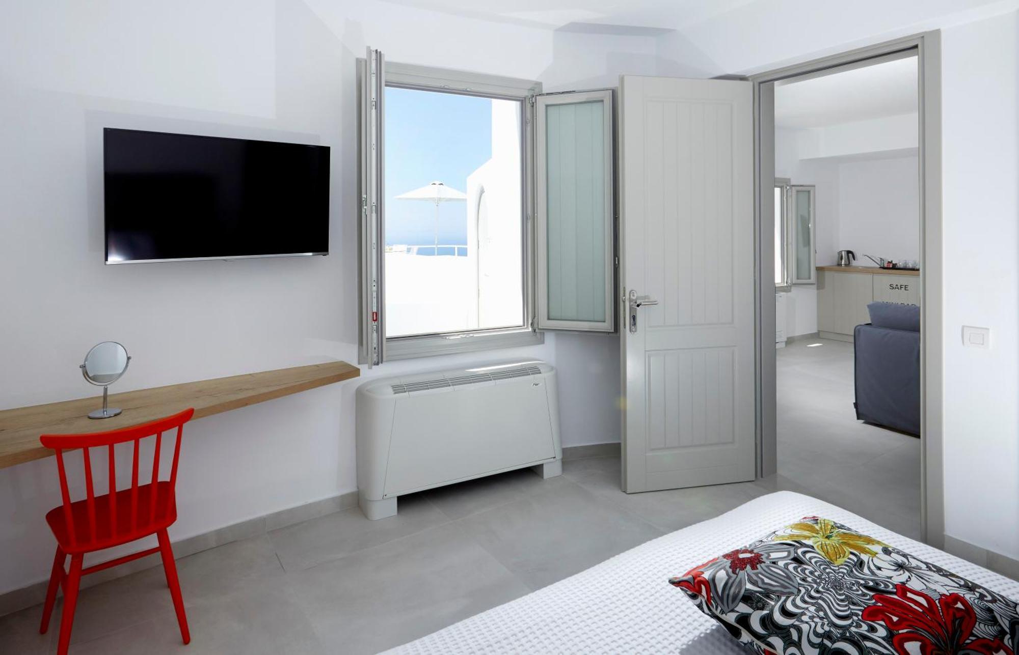Aperanto Suites Oia  Exterior photo