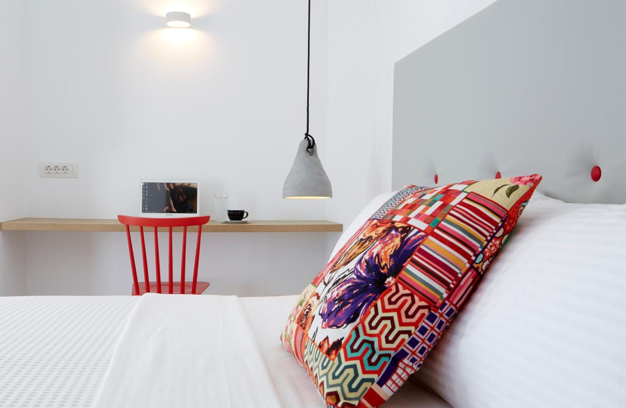 Aperanto Suites Oia  Exterior photo