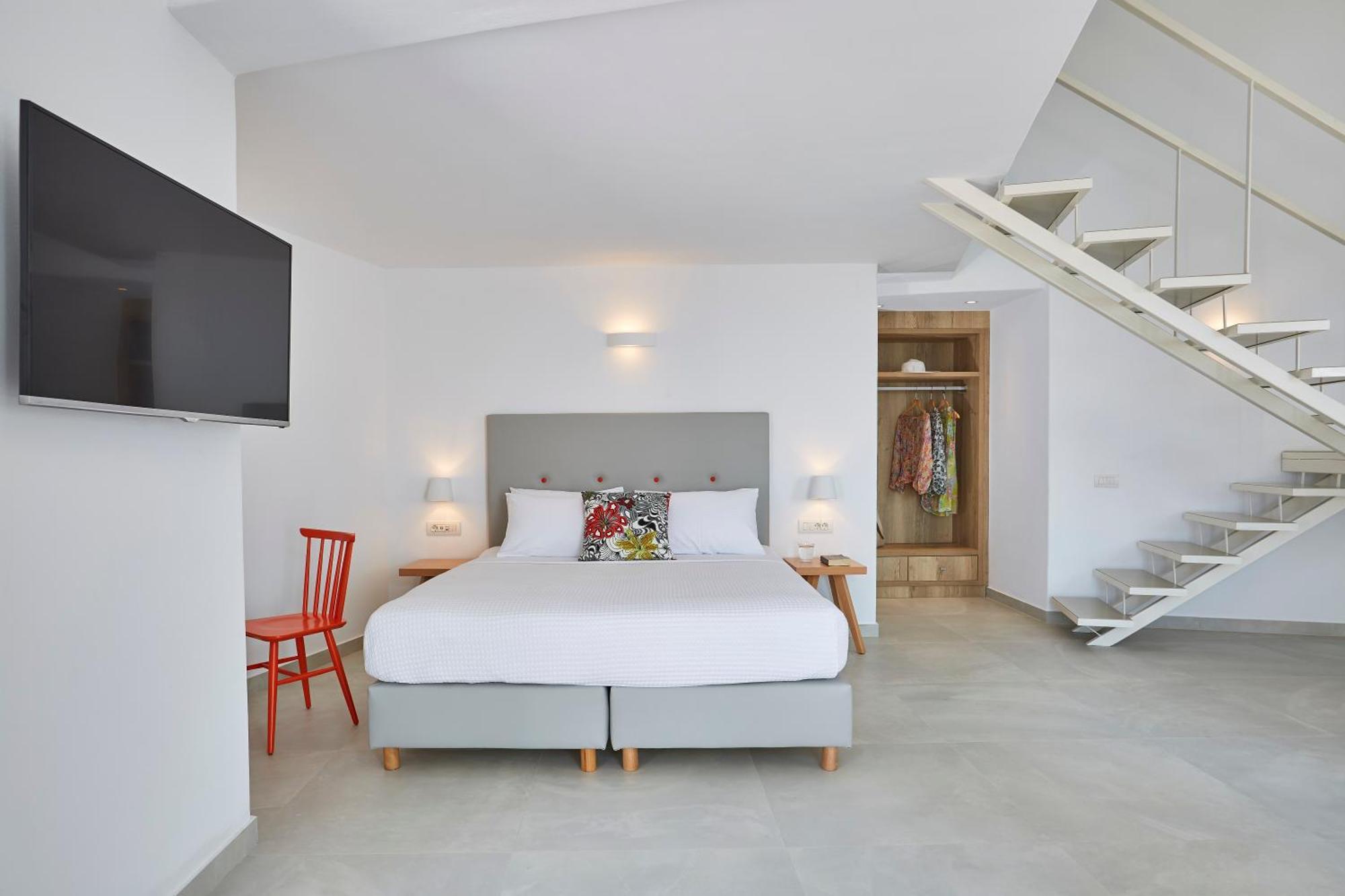 Aperanto Suites Oia  Exterior photo